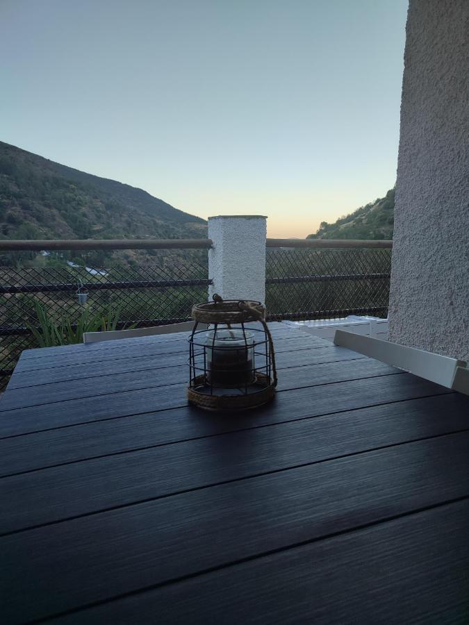 La Launa Apartamento Rural Trevélez Eksteriør bilde